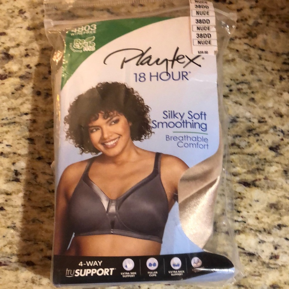 New!! Playtex 18 hour sleek and smooth wireless bra #4803 Nude color size 38DD